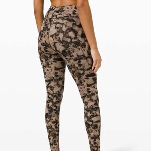 Lululemon Invigorate High-Rise Tight 28”